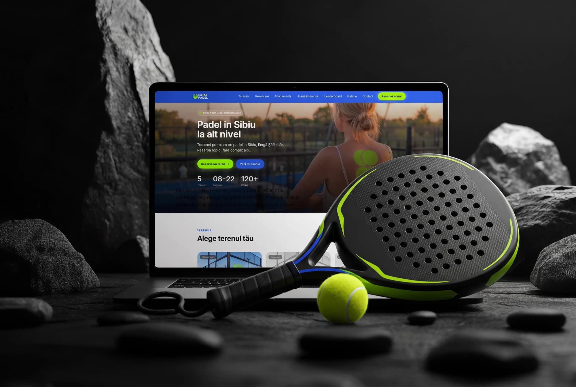 The Extaz Padel website on a laptop, with a padel racket and a ball in front